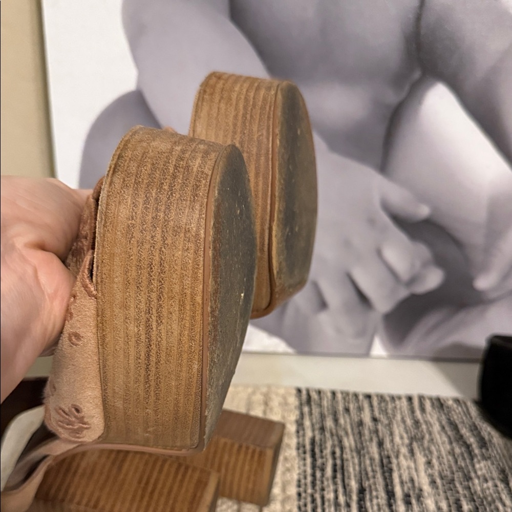 See By Chloe Pink Platform Sandals - Picture 10 of 10